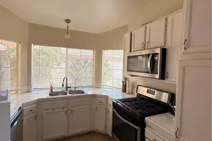 30612 Hollyberry Ln, Temecula, CA 92591 - Photo 9
