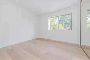 107 Oxford, Irvine, CA 92612 - Photo 5