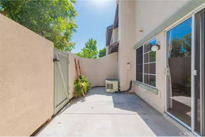 107 Oxford #34, Irvine, CA 92612 - Photo 1