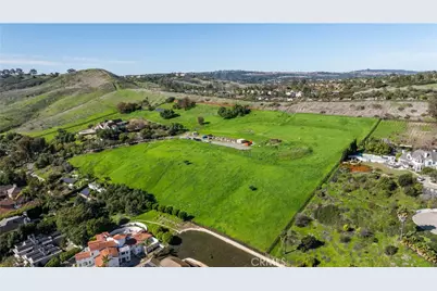 31641 Peppertree Bend, San Juan Capistrano, CA 92675 - Photo 7