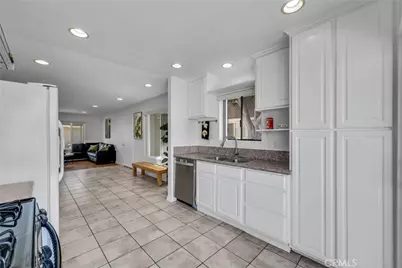 2142 W Liverpool Lane, Anaheim, CA 92804 - Photo 9