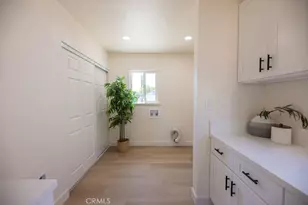 2559 Kellogg Park Dr, Pomona, CA 91768 - Photo 27