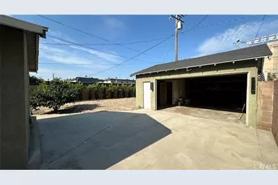 6651 Coronado, Long Beach, CA 90805 - Photo 39