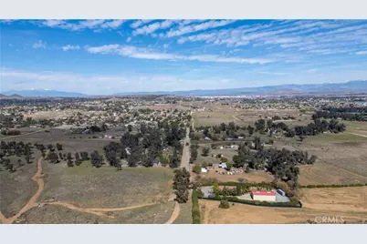 2691 Jimmy Taylor, Perris, CA 92570 - Photo 5