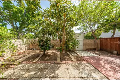 1 Bayberry Way, Irvine, CA 92612 - Photo 31