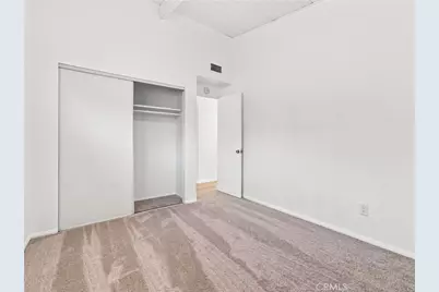 7735 Zelzah Avenue, Reseda, CA 91335 - Photo 21