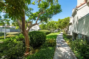 5071 Dorado Dr, Huntington Beach, CA 92649 - Photo 3