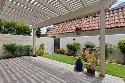 63 Seton, Irvine, CA 92612 - Photo 33