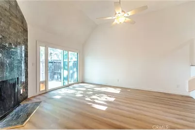 8851 Independence Avenue #Apt 33, Los Angeles, CA 91304 - Photo 3