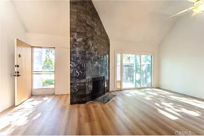 8851 Independence Avenue #Apt 33, Los Angeles, CA 91304 - Photo 5