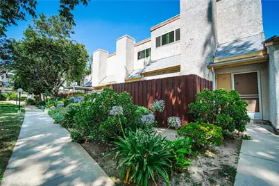 8851 Independence Avenue #Apt 33, Los Angeles, CA 91304 - Photo 1