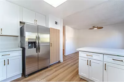 8851 Independence Avenue #Apt 33, Los Angeles, CA 91304 - Photo 17