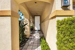 37 Del Cambrea, Irvine, CA 92606 - Photo 3