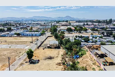 350 S Mayfield Avenue, San Bernardino, CA 92401 - Photo 15