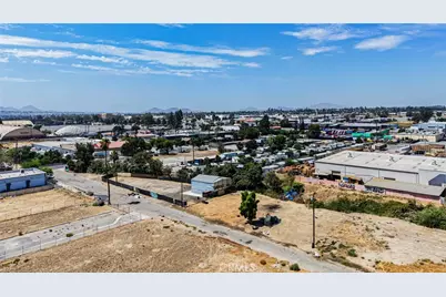 350 S Mayfield Avenue, San Bernardino, CA 92401 - Photo 17