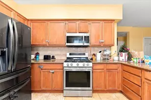 15290 Alexandria, Adelanto, CA 92301 - Photo 9