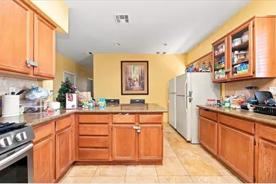 15290 Alexandria, Adelanto, CA 92301 - Photo 11