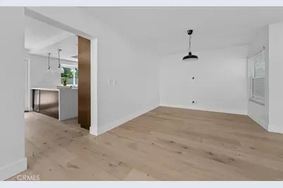 27 Almeria, Irvine, CA 92614 - Photo 7