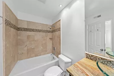 27 Almeria, Irvine, CA 92614 - Photo 29