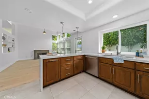 27 Almeria, Irvine, CA 92614 - Photo 15