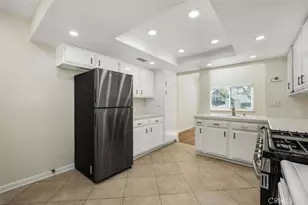 1091 Stone Brook Ln, Costa Mesa, CA 92627 - Photo 33