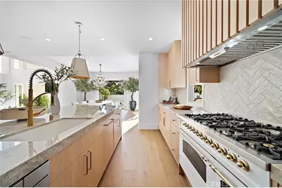 50 Belcourt, Newport Beach, CA 92660 - Photo 17