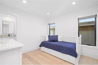 4014 Channel Place, Newport Beach, CA 92663 - Photo 31