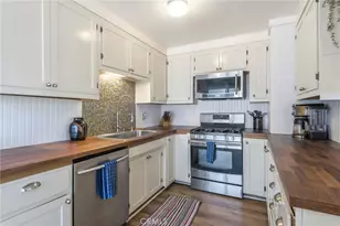 31472 Panorama Dr, Running Springs, CA 92382 - Photo 9