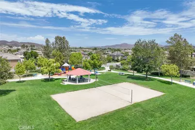 35672 Loggins Court, Winchester, CA 92596 - Photo 13
