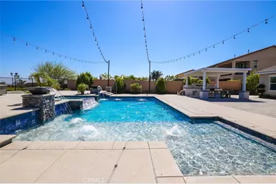 2627 Chad Zeller, Corona, CA 92882 - Photo 35