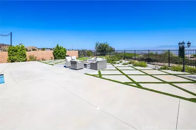 2627 Chad Zeller, Corona, CA 92882 - Photo 37