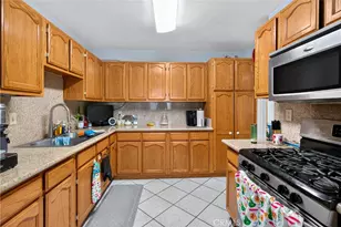 2211 Angela, Pomona, CA 91766 - Photo 15