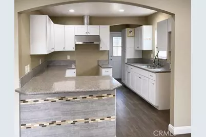 344 E 81st Street, Los Angeles, CA 90003 - Photo 1