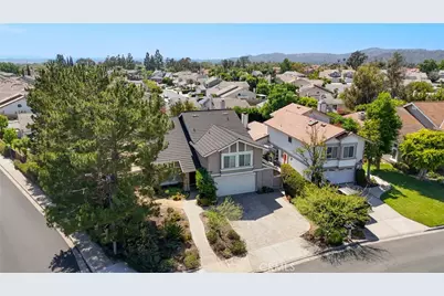 21151 Wood Hollow Lane, Rancho Santa Margarita, CA 92679 - Photo 55