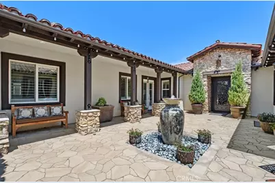 36690 Calle De Lobo, Murrieta, CA 92562 - Photo 9