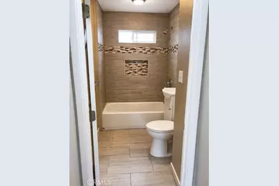344 342 E 81st, Los Angeles, CA 90003 - Photo 7