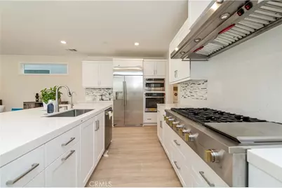 200 Zawn, Irvine, CA 92618 - Photo 11