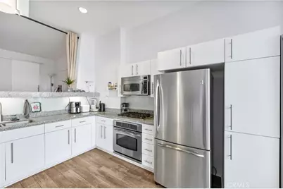 1100 Wilshire Boulevard #2607, Los Angeles, CA 90017 - Photo 3