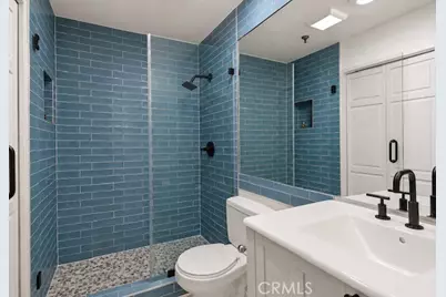 2 Canyon Island, Newport Beach, CA 92660 - Photo 9
