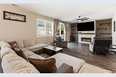 6670 Mirna Avenue, San Bernardino, CA 92407 - Photo 13