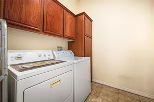 16422 Poipu Ln, Huntington Beach, CA 92649 - Photo 19