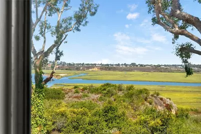 205 Nata, Newport Beach, CA 92660 - Photo 33