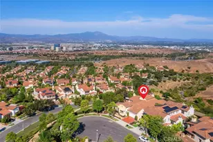 525 Luminous, Irvine, CA 92603 - Photo 3