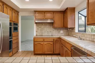 17122 Pleasant Cir, Huntington Beach, CA 92649 - Photo 9