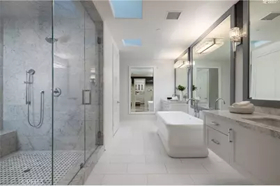 2 Rue Biarritz, Newport Beach, CA 92660 - Photo 15