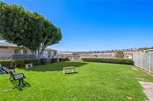 286 Mayflower, Newport Beach, CA 92660 - Photo 15