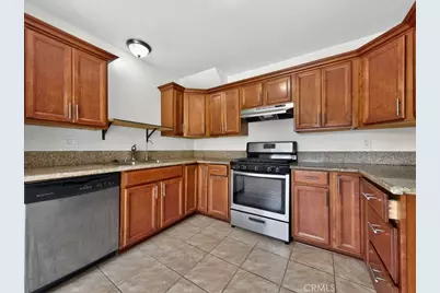 1381 S Walnut #2304, Anaheim, CA 92802 - Photo 3