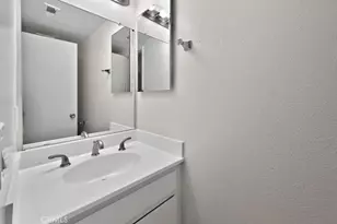 1381 S Walnut, Anaheim, CA 92802 - Photo 11