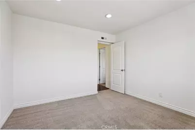 14391 Gibraltar, Irvine, CA 92606 - Photo 33