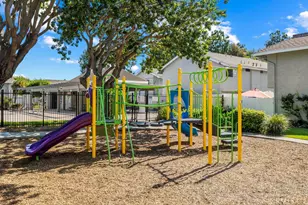 9705 Bickley Dr, Huntington Beach, CA 92646 - Photo 27